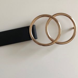 Gold double circle belt